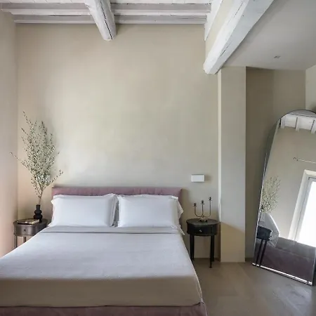 Contemporary With Pool Near Сasa de vacaciones *