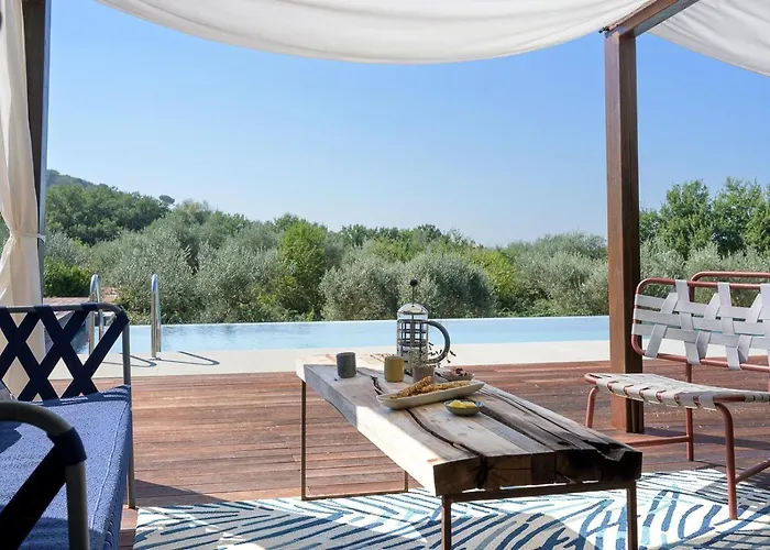 בית נופש Contemporary With Pool Near קורטונה