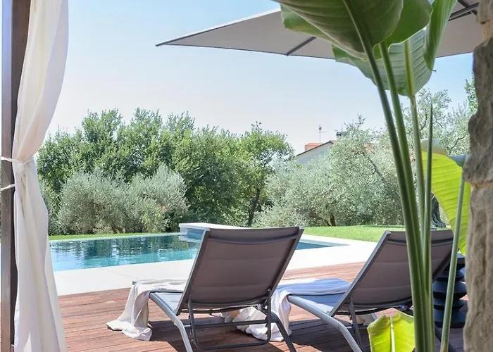 Contemporary With Pool Near